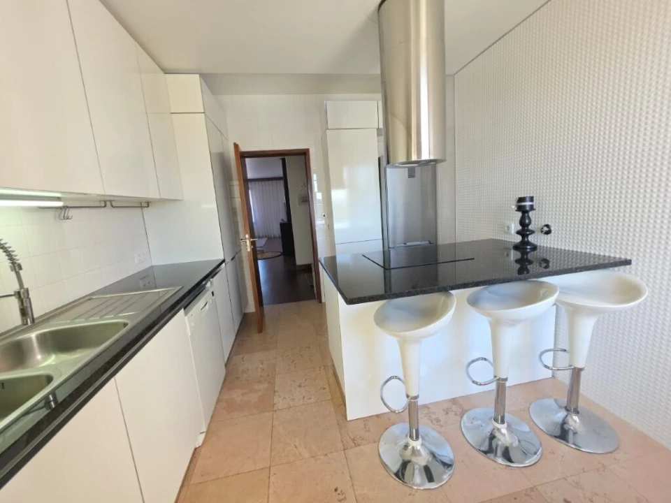 Apartamento T4 para Venda em Marrazes e Barosa Foto 11