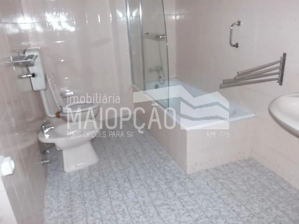 Apartamento T3 para Venda em Guarda Foto 13