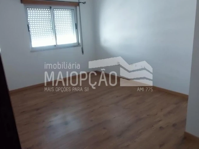 Apartamento T3 para Venda em Guarda Foto 9