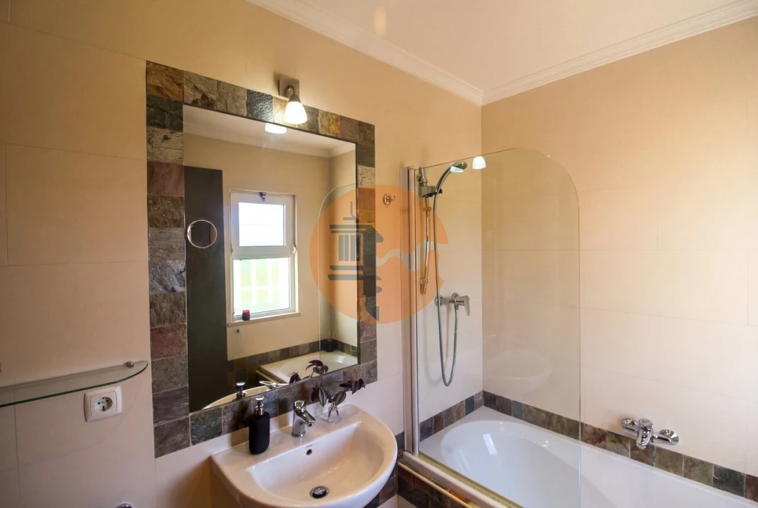 Moradia T4 para Venda em Conceição e Cabanas de Tavira Foto 11