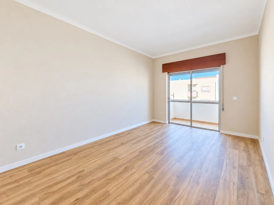 Apartamento T2 para Venda em Portimão Foto 7