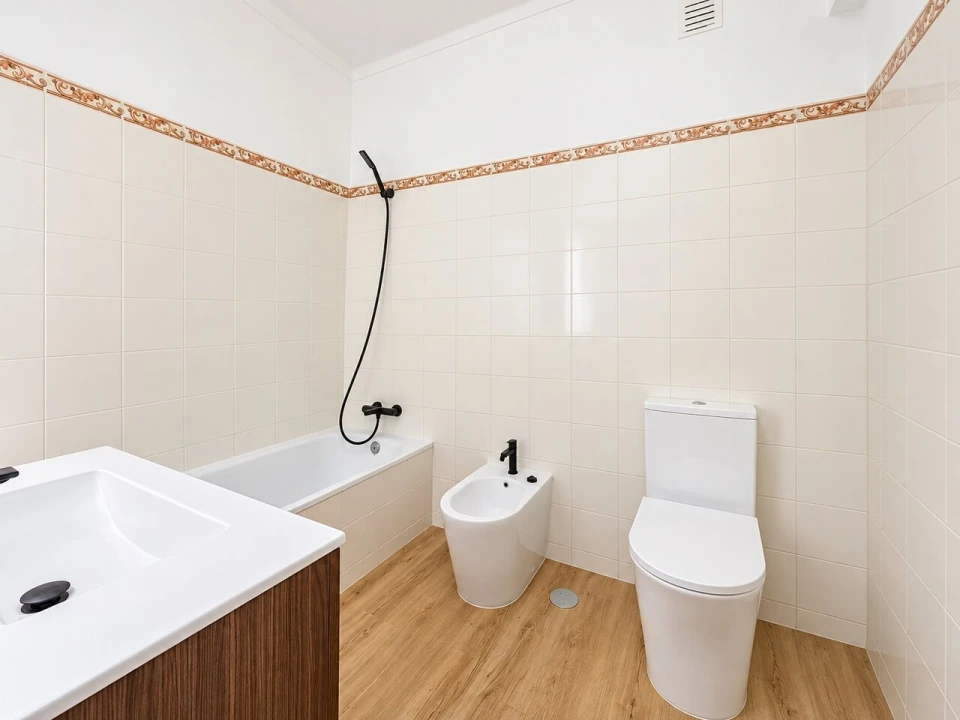 Apartamento T2 para Venda em Portimão Foto 12