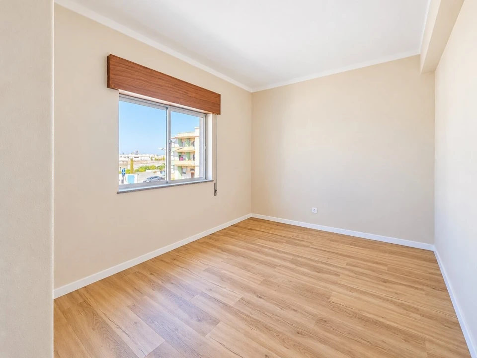 Apartamento T2 para Venda em Portimão Foto 15
