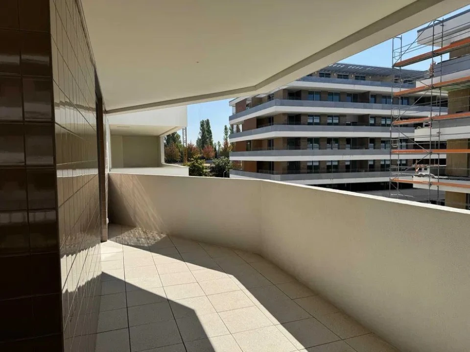 Apartamento T2 para Arrendamento em Cidade da Maia Foto 2