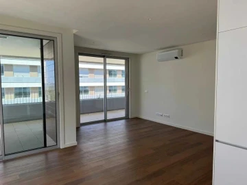 Apartamento T2 para Arrendamento em Cidade da Maia