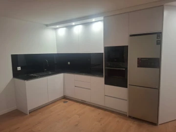 Apartamento T1 para Arrendamento em Ramalde