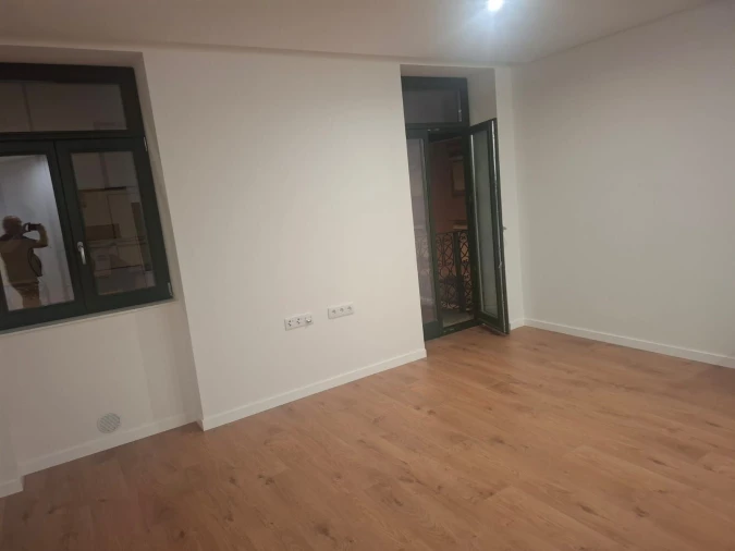 Apartamento T1 para Arrendamento em Ramalde Foto 3