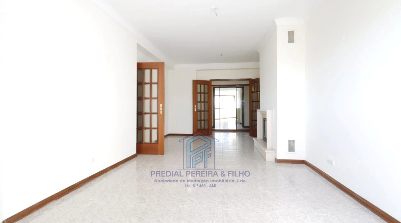 Apartamento T2 para Venda em Rio Tinto Foto 5