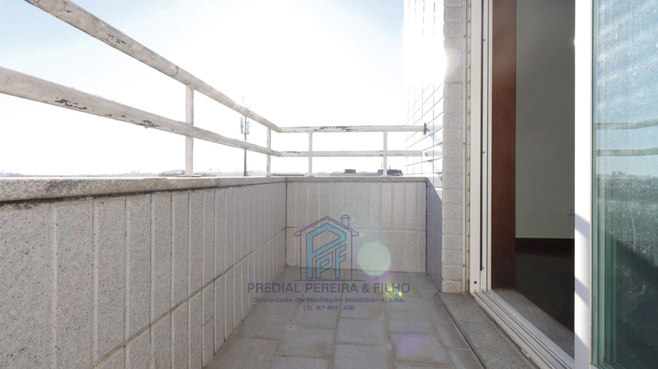 Apartamento T2 para Venda em Rio Tinto Foto 24
