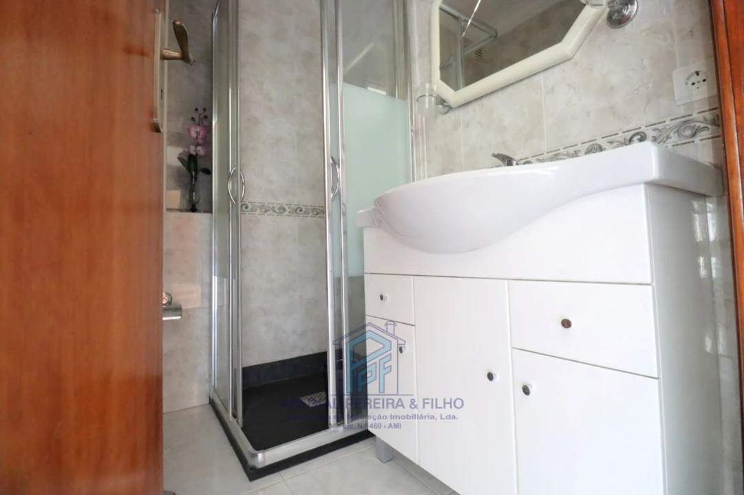 Apartamento T2 para Venda em Rio Tinto Foto 26