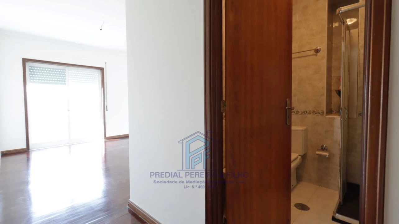 Apartamento T2 para Venda em Rio Tinto Foto 20