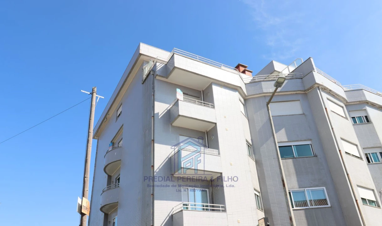 Apartamento T2 para Venda em Rio Tinto Foto 1