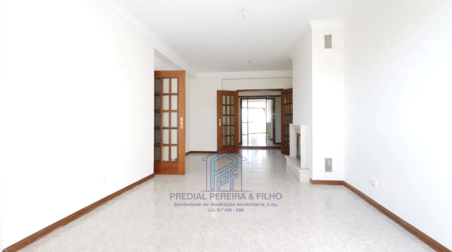 Apartamento T2 para Venda em Rio Tinto Foto 5