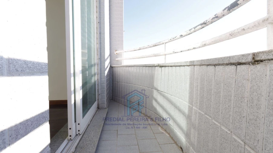Apartamento T2 para Venda em Rio Tinto Foto 15