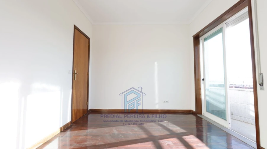 Apartamento T2 para Venda em Rio Tinto Foto 17