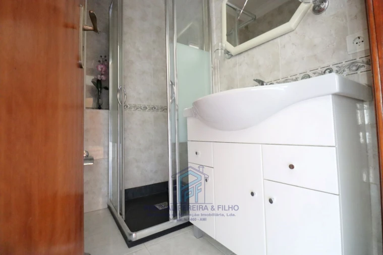Apartamento T2 para Venda em Rio Tinto Foto 26