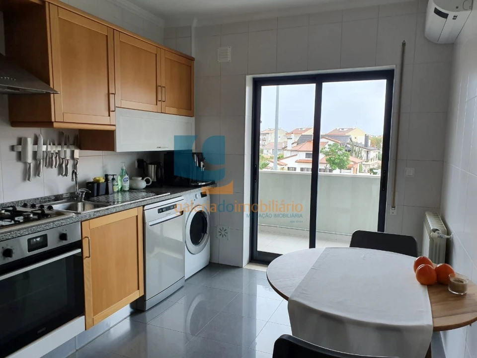Apartamento T2 para Arrendamento em Nossa Sra de Fatima Foto 5