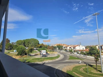 Apartamento T2 para Arrendamento em Nossa Sra de Fatima