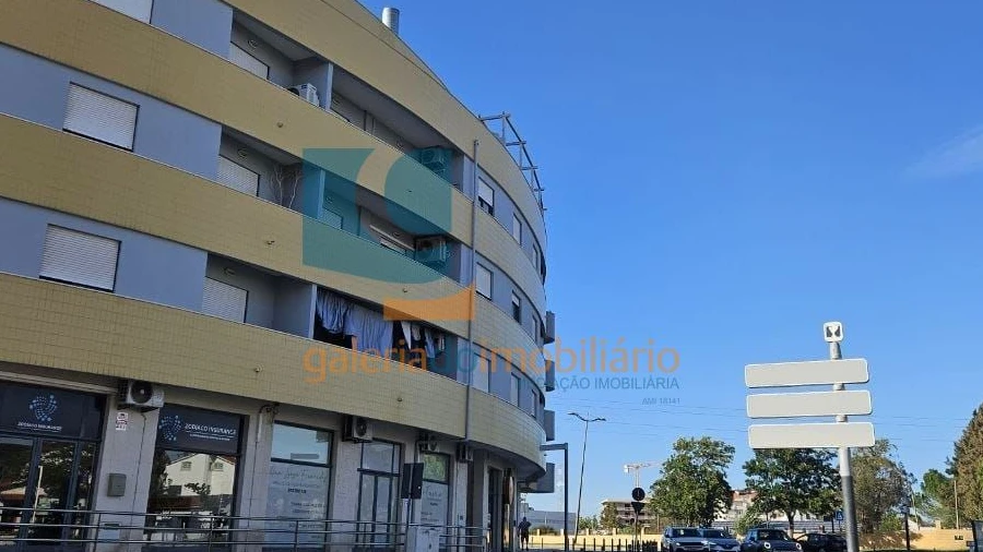 Apartamento T2 para Arrendamento em Nossa Sra de Fatima
