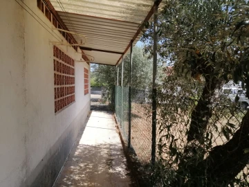 Moradia T5 para Venda em Casais e Alviobeira