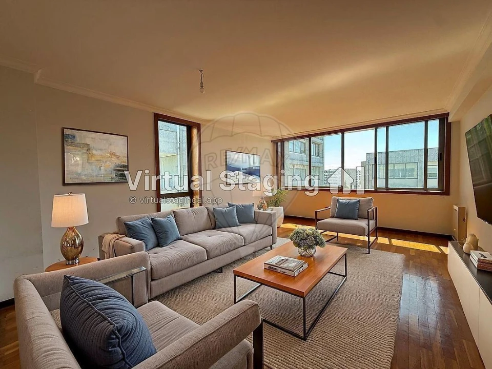 Apartamento T2 para Venda em Moreira Foto 1