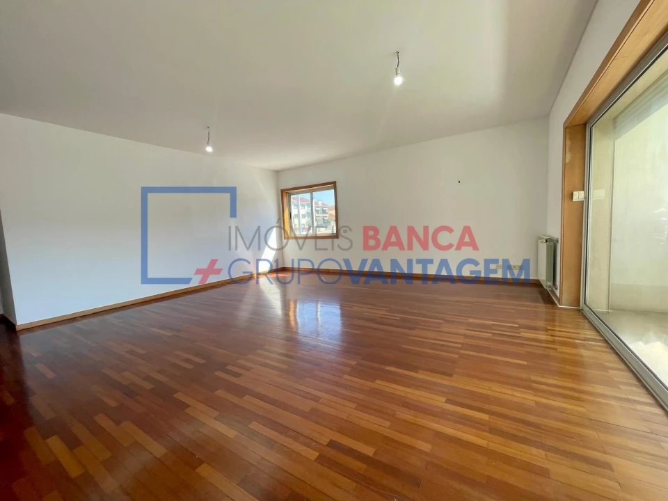 Apartamento T4 para Venda em Custóias, Leça do Balio e Guifões Foto 5