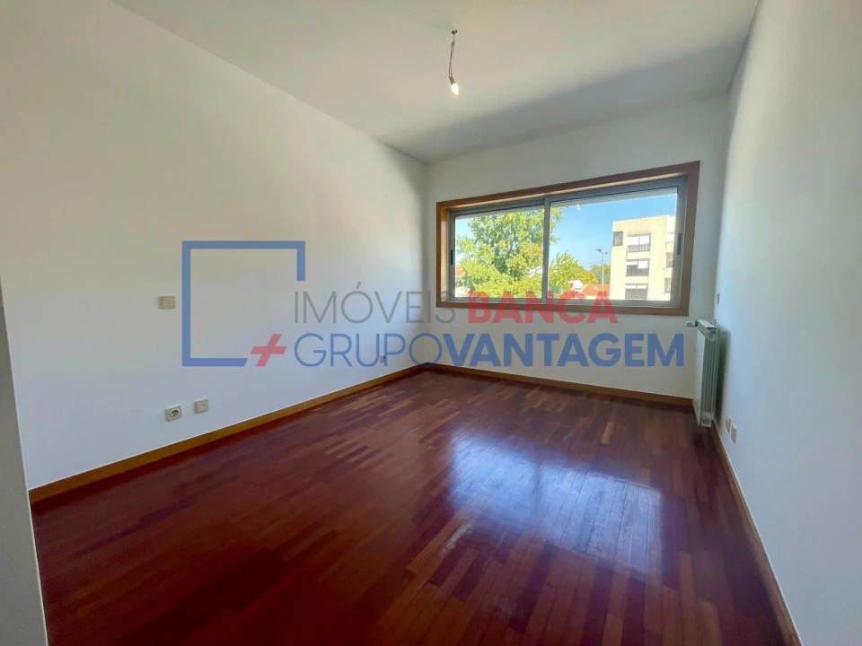 Apartamento T4 para Venda em Custóias, Leça do Balio e Guifões Foto 14
