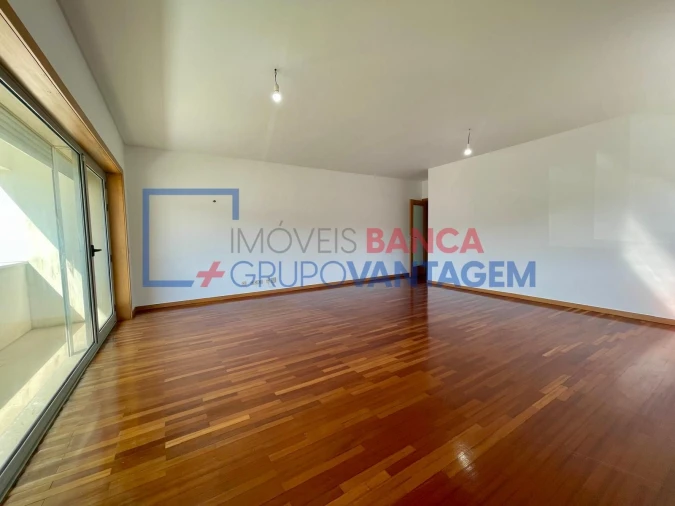 Apartamento T4 para Venda em Custóias, Leça do Balio e Guifões Foto 6