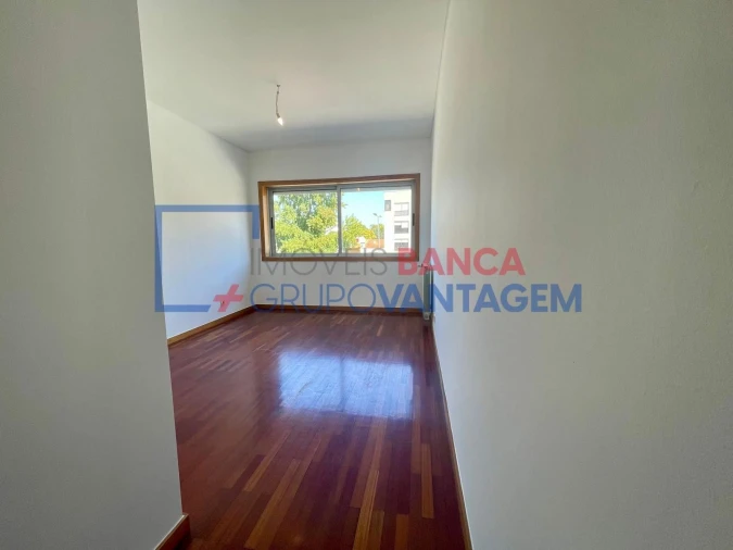 Apartamento T4 para Venda em Custóias, Leça do Balio e Guifões Foto 12