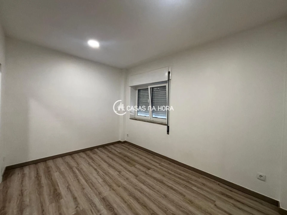 Apartamento T1 para Arrendamento em Viseu Foto 4