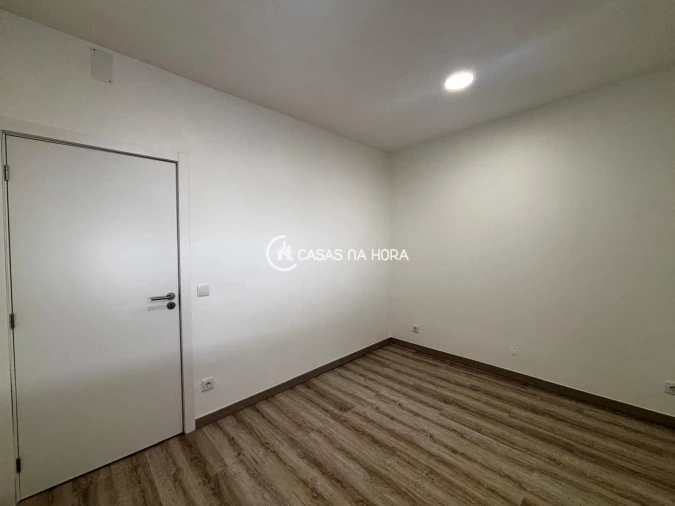 Apartamento T1 para Arrendamento em Viseu Foto 6