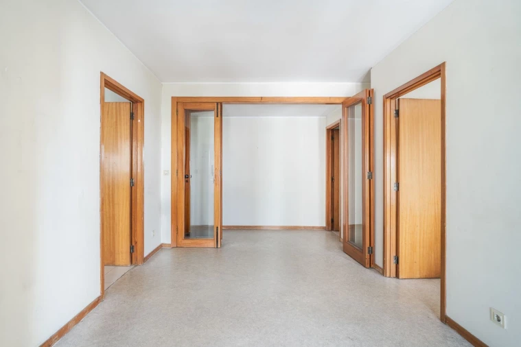 Apartamento T1 para Venda em Lordelo do Ouro e Massarelos Foto 4