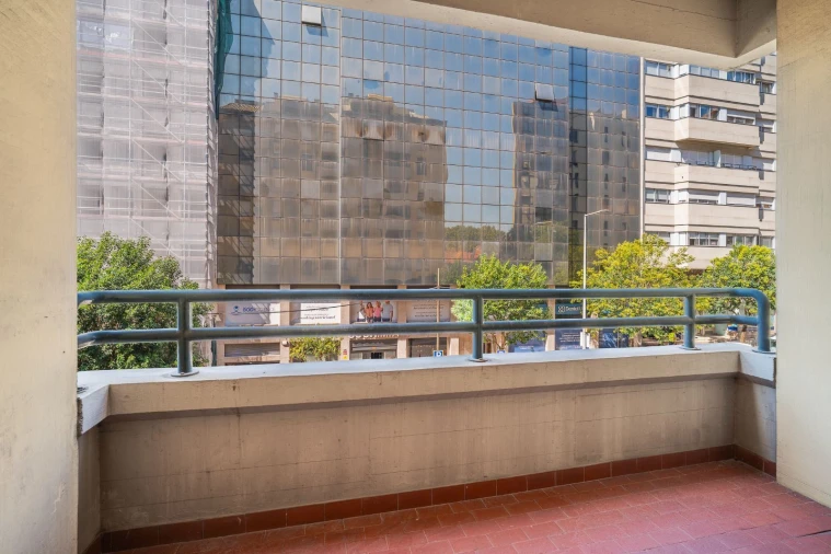 Apartamento T1 para Venda em Lordelo do Ouro e Massarelos Foto 5