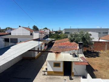 Moradia T6 para Venda em Golegã