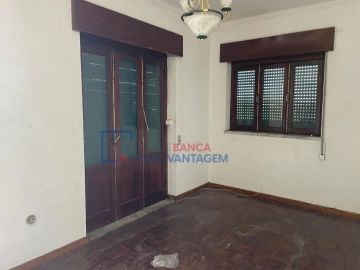 Moradia T6 para Venda em Golegã