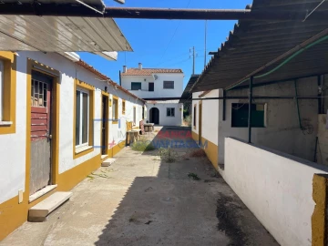Moradia T6 para Venda em Golegã