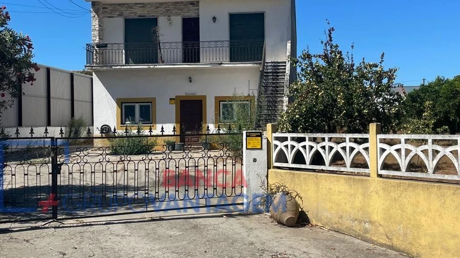 Moradia T6 para Venda em Golegã