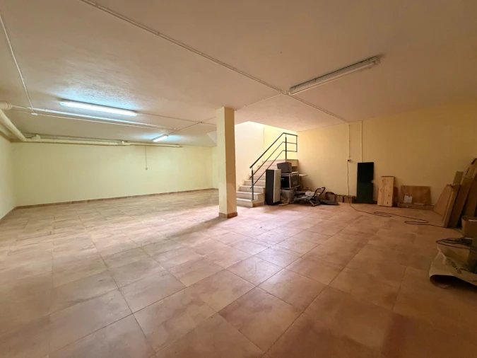 Moradia T4 para Venda em Mina de Água Foto 28