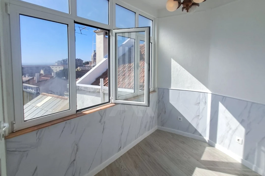 Apartamento T2 para Venda em São Vicente Foto 1
