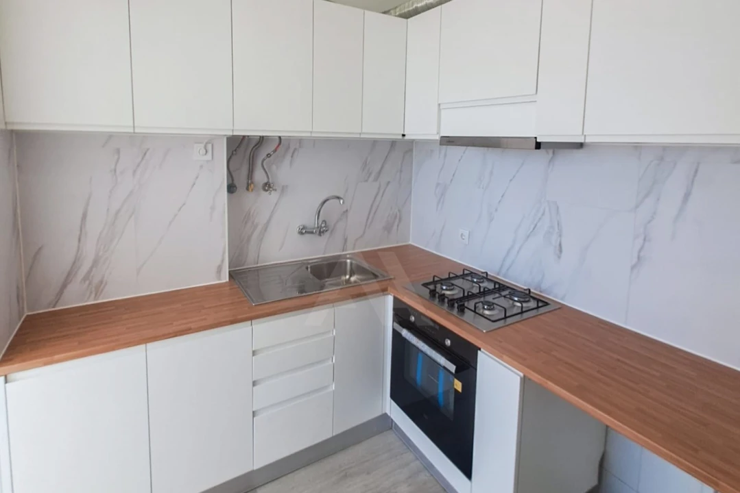 Apartamento T2 para Venda em São Vicente Foto 5