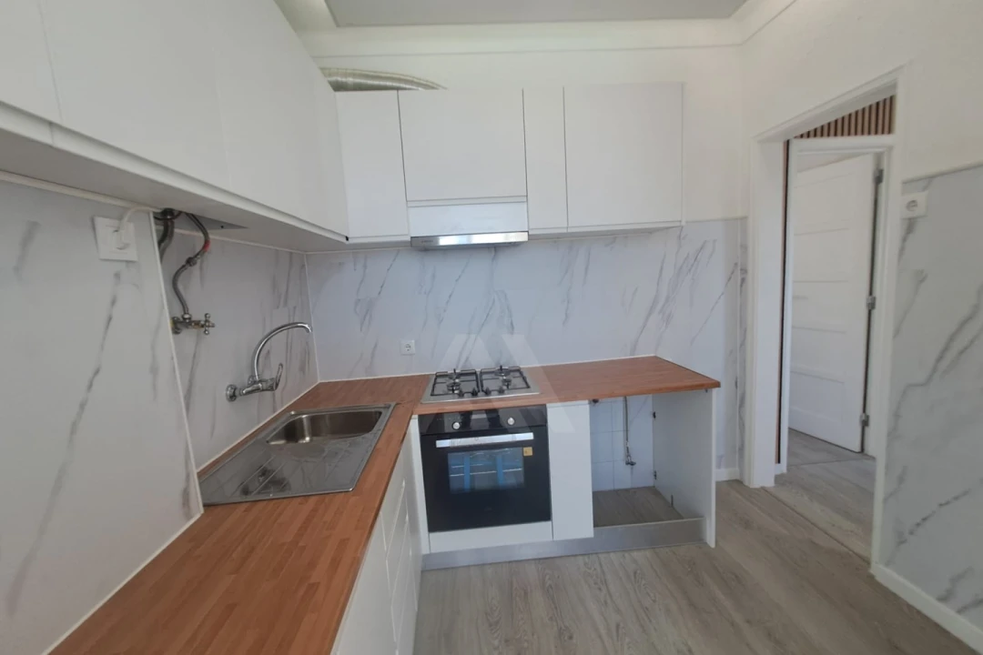 Apartamento T2 para Venda em São Vicente Foto 6
