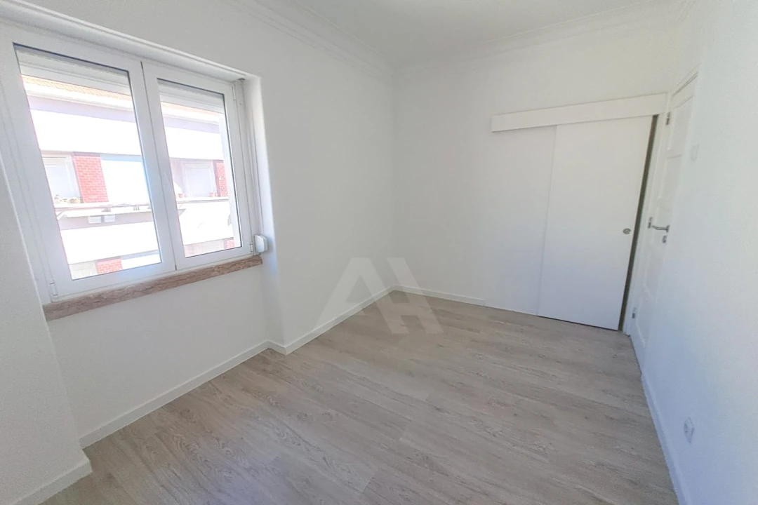 Apartamento T2 para Venda em São Vicente Foto 14