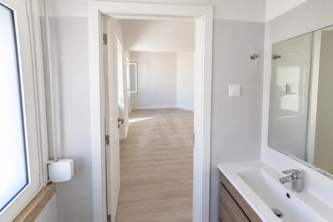 Apartamento T2 para Venda em São Vicente Foto 18