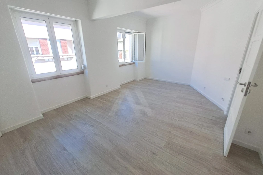 Apartamento T2 para Venda em São Vicente Foto 21