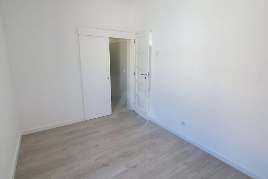 Apartamento T2 para Venda em São Vicente Foto 22