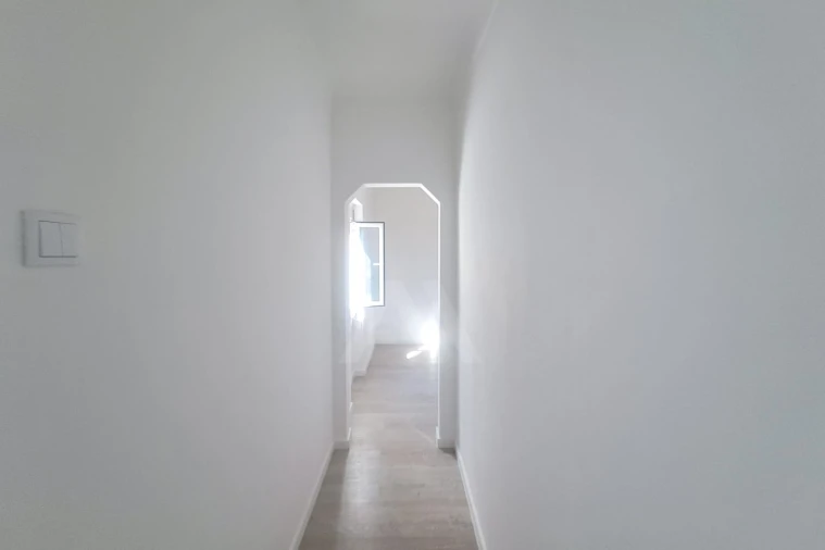 Apartamento T2 para Venda em São Vicente Foto 11