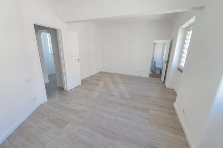 Apartamento T2 para Venda em São Vicente Foto 15