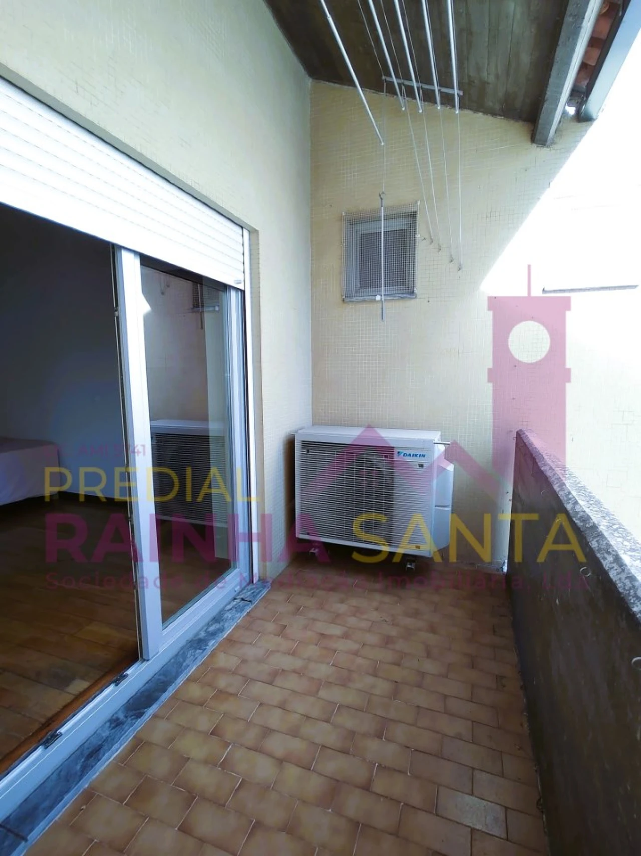 Apartamento T4 para Venda em Santo Antonio dos Olivais Foto 6