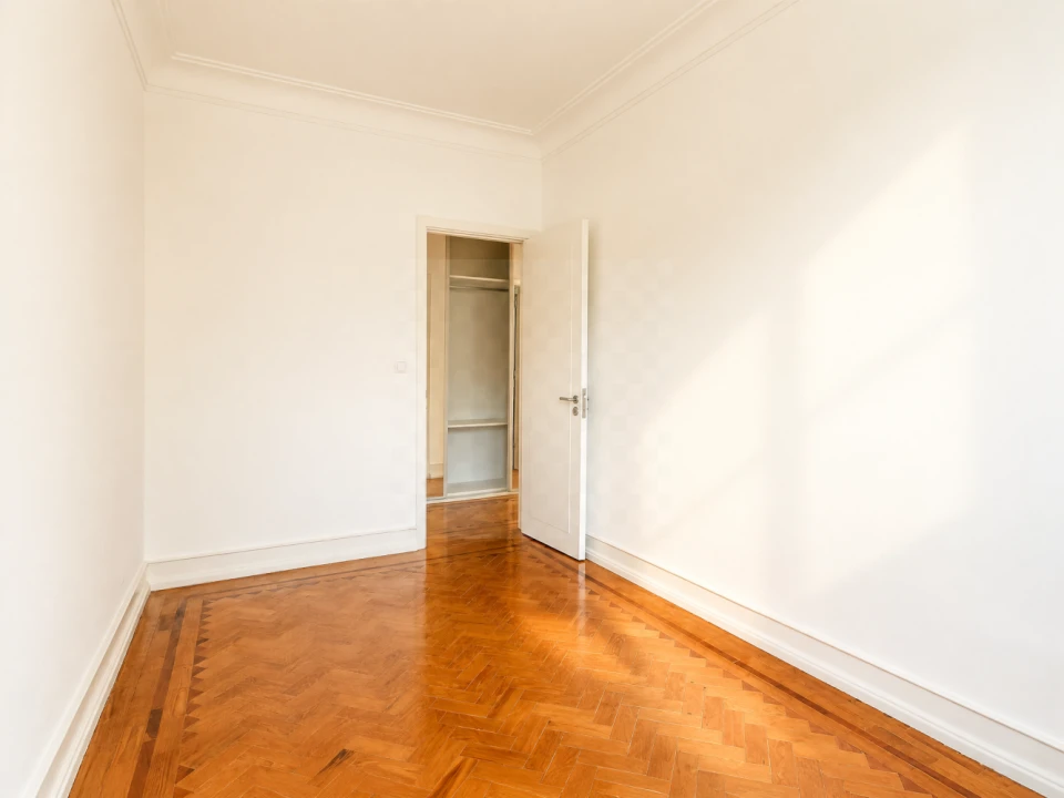 Apartamento T3 para Venda em Areeiro Foto 15