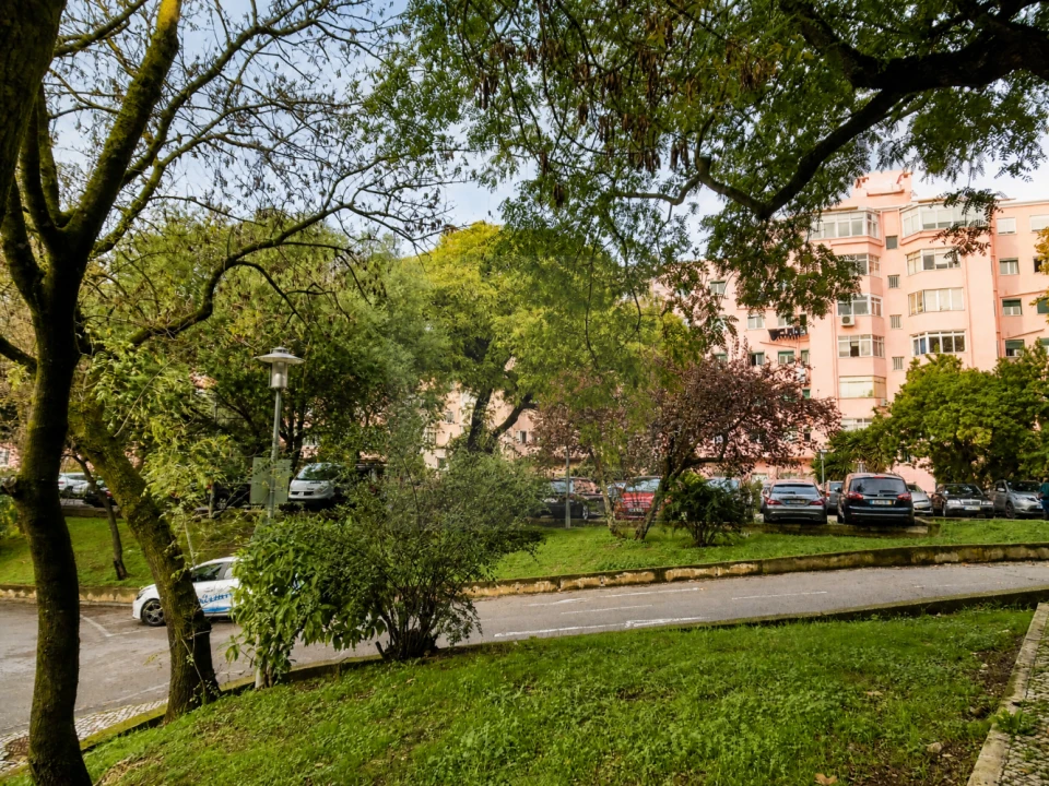 Apartamento T3 para Venda em Areeiro Foto 27